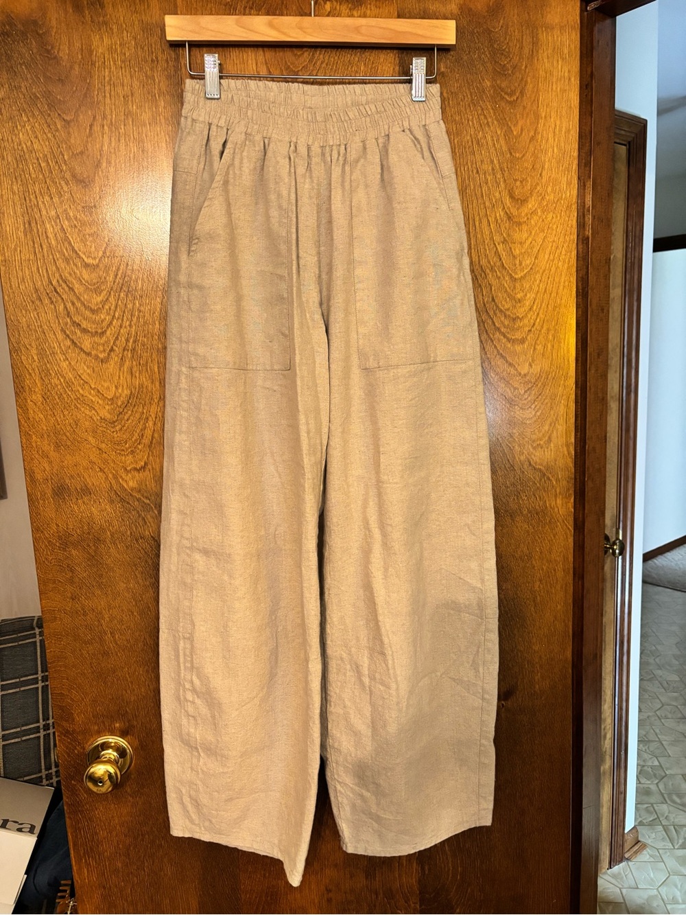 Linenfox Elastic Waist barrel Pants — Beige